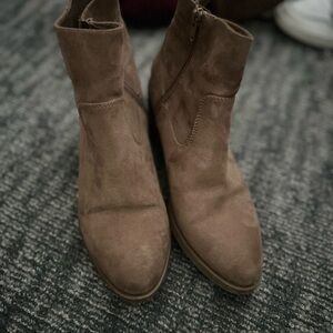 Stylish Tan Ankle Boots for Women